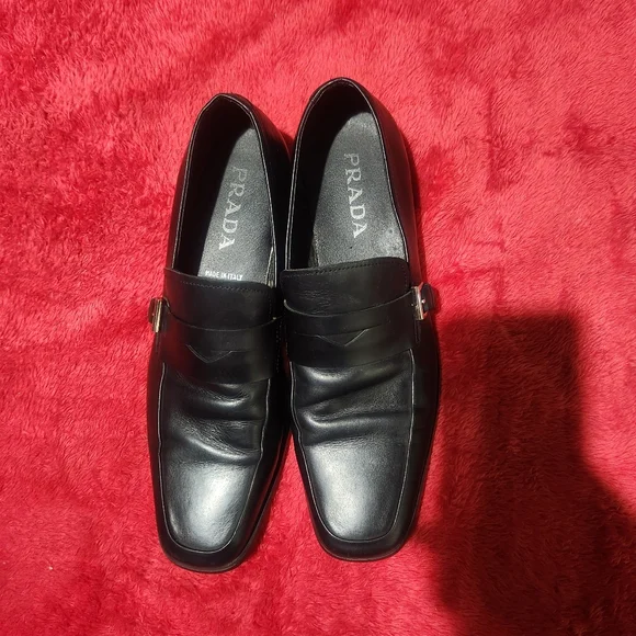 PRADA Milano Black Leather Penny Loafers Buckle Detail Made in Italy Size 41 / 8 - Picture 3 of 7